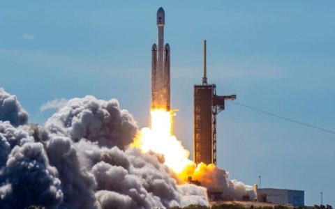 SpaceX两天内完成四次发射 今年发射已经突破100次